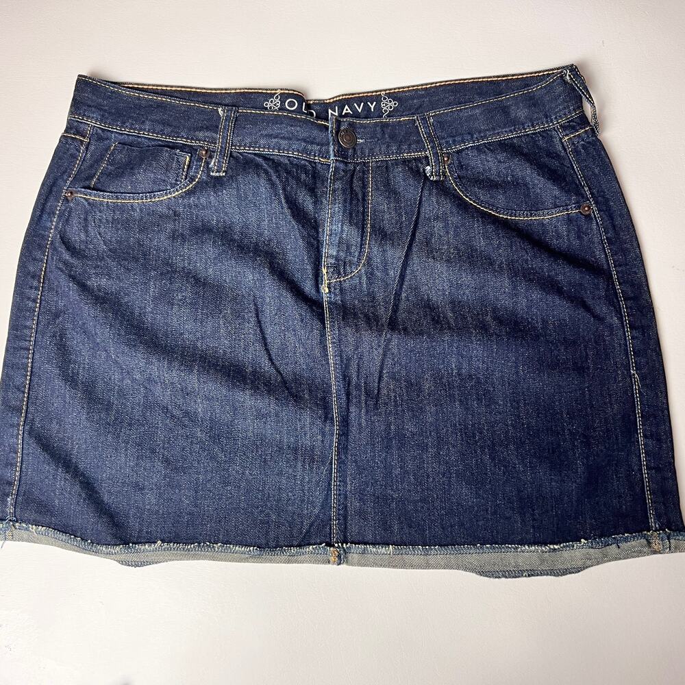 Old Navy Women's Dark Wash Distressed Hem Skirt Sz 12
